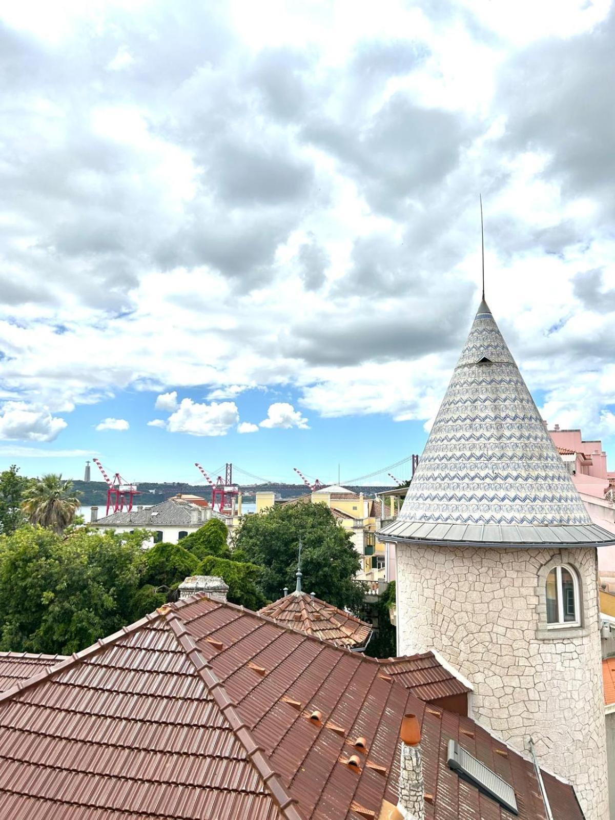 Santos Apartment In Central Lisbon With River View Zewnętrze zdjęcie